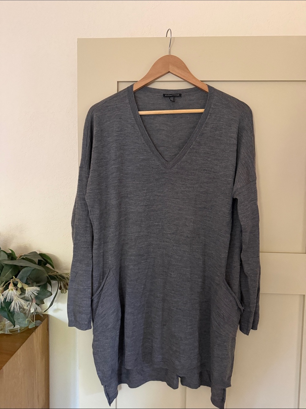 Eileen Fisher M Long Gray V-Neck Lightweight Knit Tunic Oversized